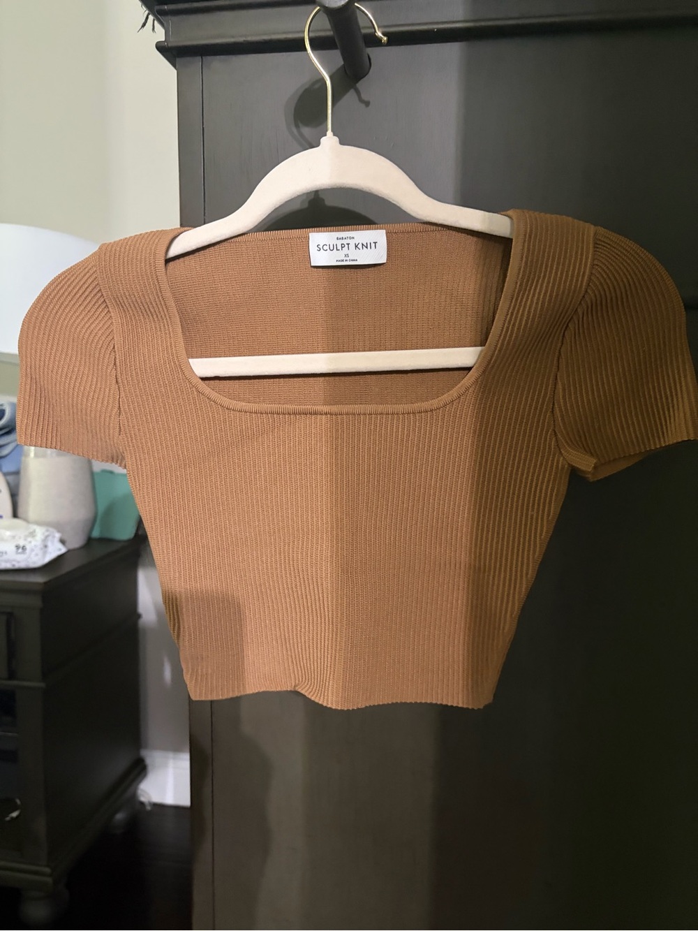 Babaton Women's Square Neck Crop Top in Tan